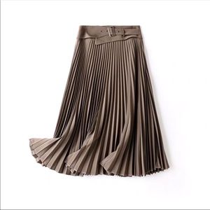 Winter/Fall Solid Midi Pleated Skirt